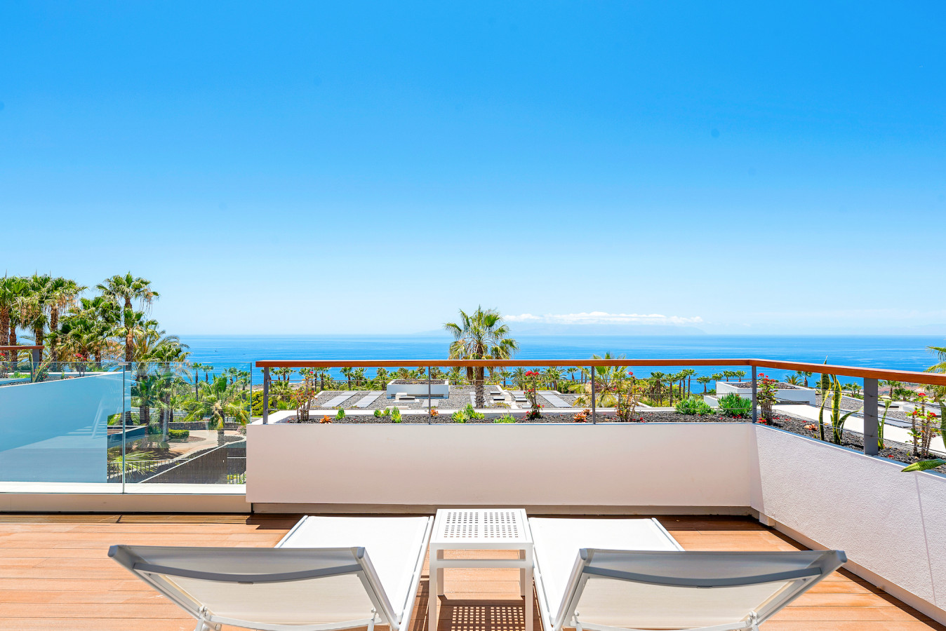 Ocean view - 2 bedroom luxury apartment in Tenerife, Top Floor - Abama Resort
