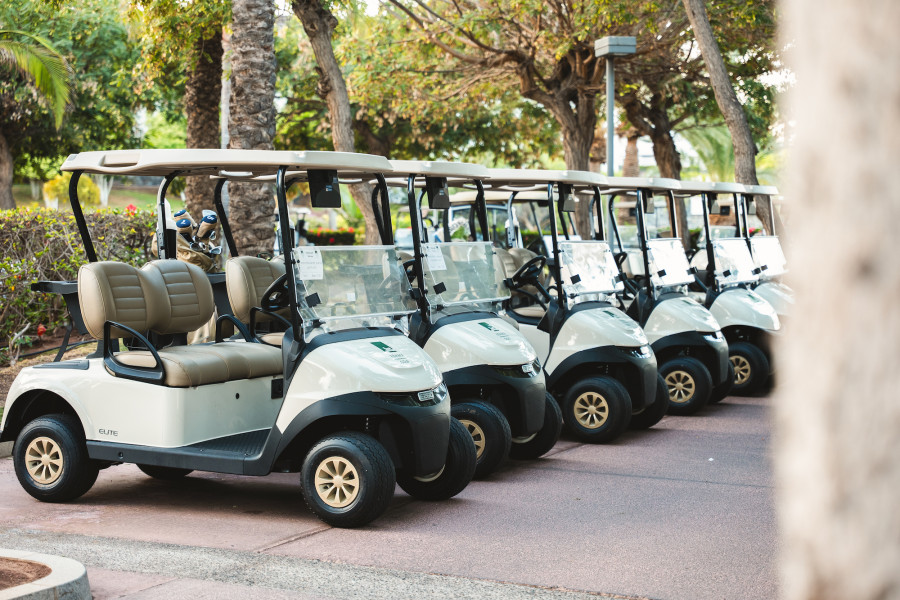Electric buggies - Las Terrazas de Abama Suites hotel - Abama Resort