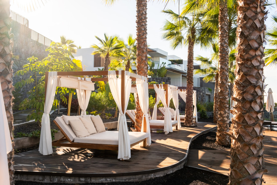 Pool terrace - Plaza Abama commercial center - Abama Resort